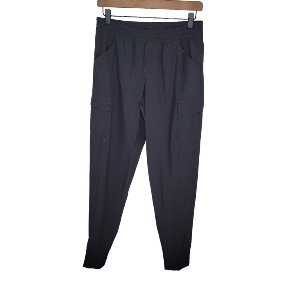The North Face Shetlay dark gray jogger pants size 4